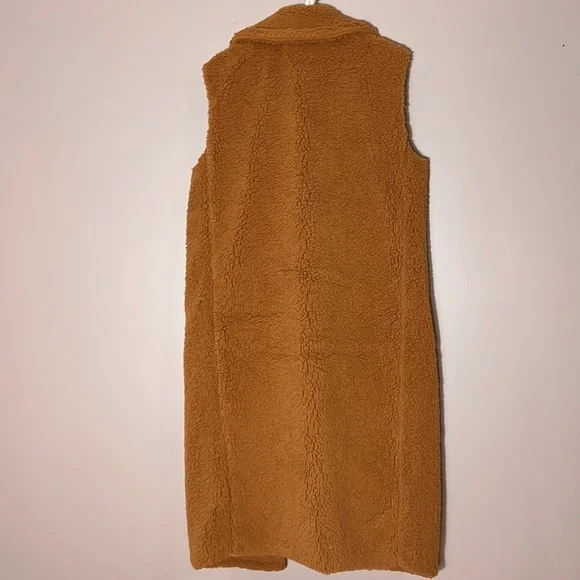 Steve Madden Sherpa Vest - Picture 5 of 9